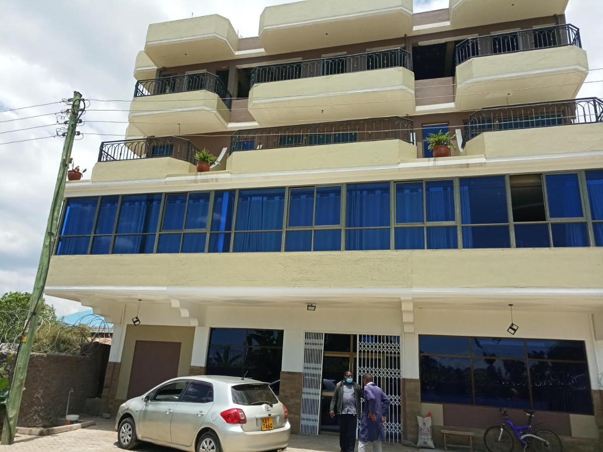 Hotel Taji Nanyuki Exterior foto